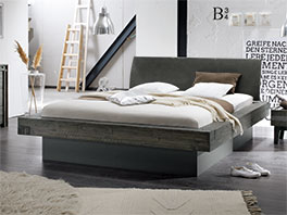 Hochwertiges und massives Bett Romero
