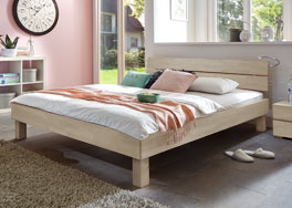 Holzbett Madrid mit Bettgestell in der Bettgröße 160x200cm erhältlich