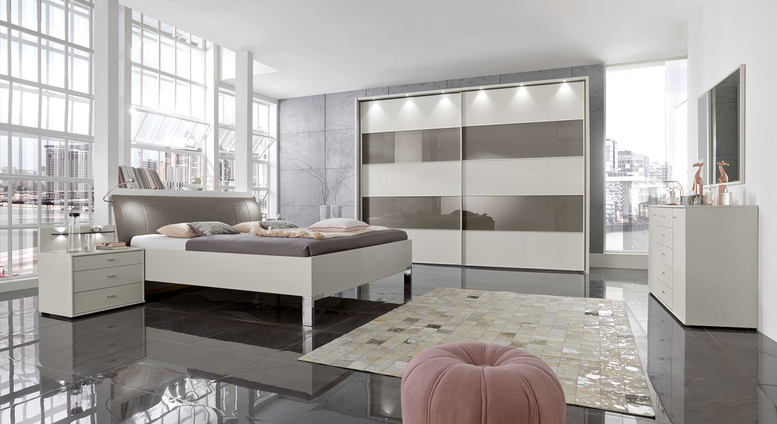 Modernes Schlafzimmer Baria aus champagnerfarbenem Holzdekor