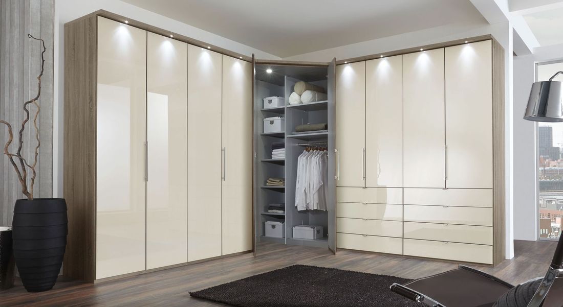 Eck-Kleiderschrank Tiko