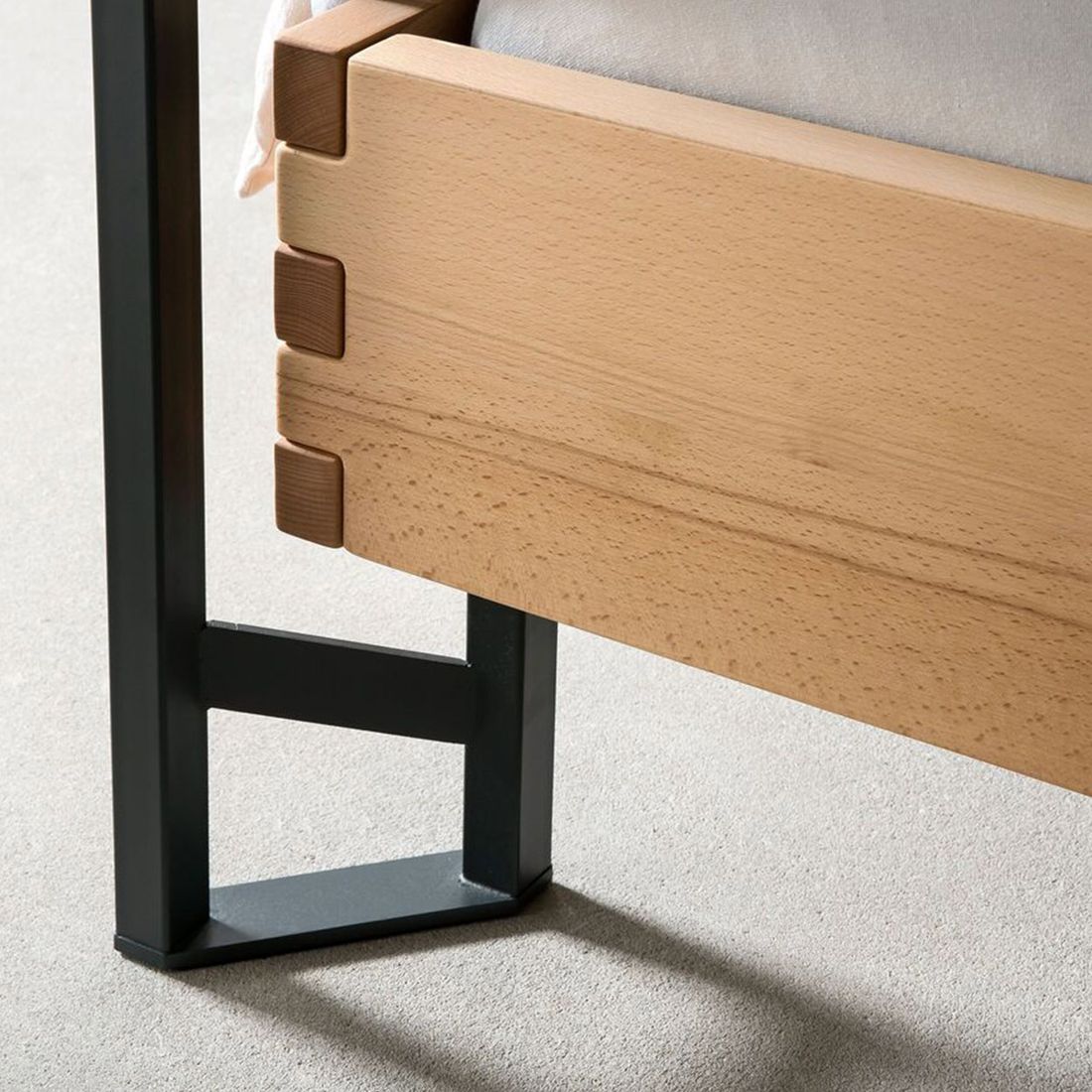 Himmelbett Enja Wildbuche Massivholz