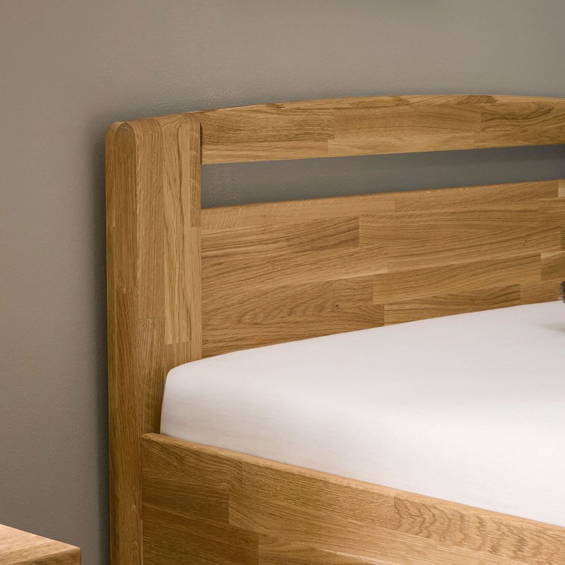 HOMELIV. Seniorenbett Luise Komfort Wildeiche Massivholz mit Schubkasten