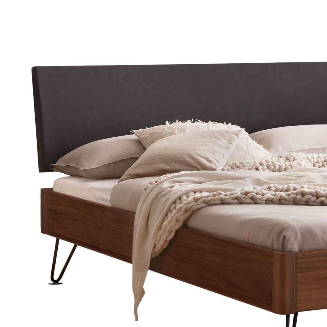 Bett Montaro Nussbaum Massivholz