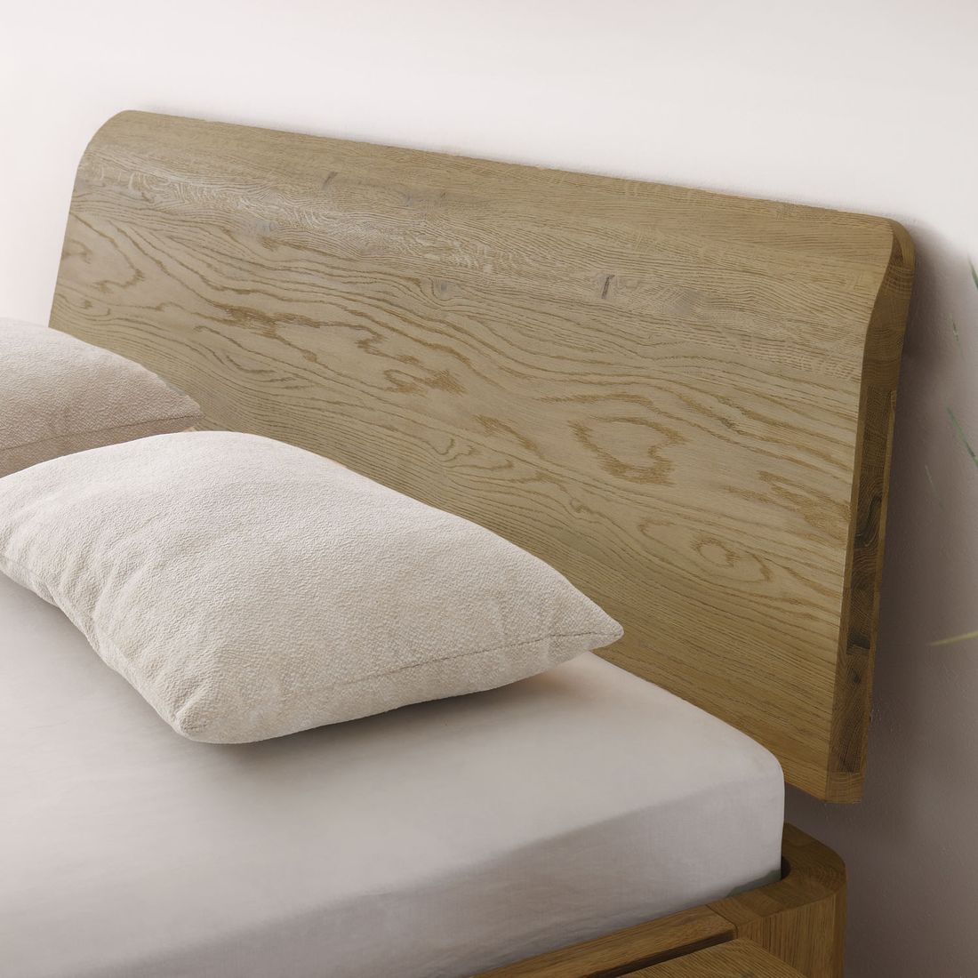 Bett Teko Eiche Massivholz