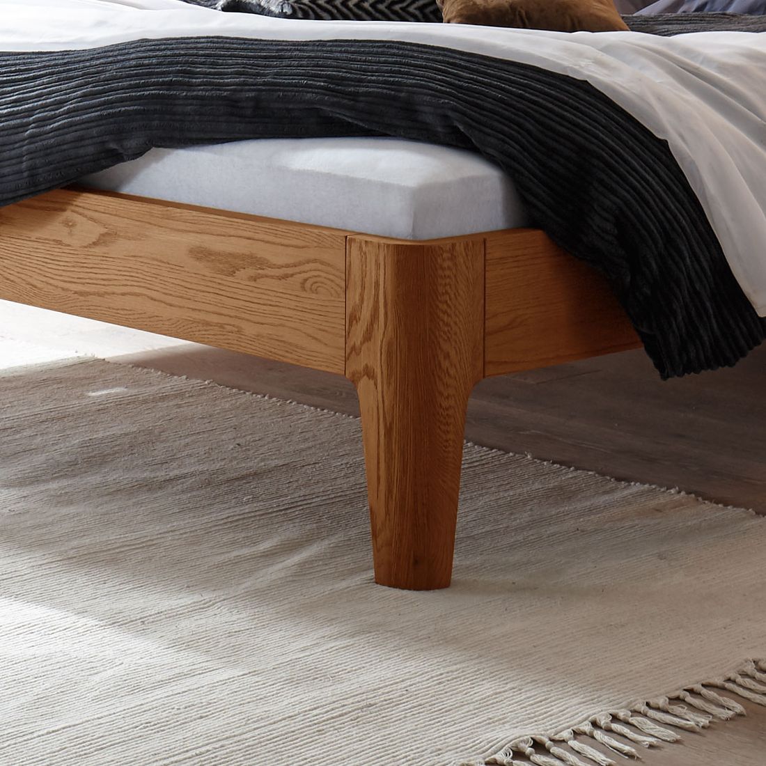Doppelbett Ambato Eiche Massivholz