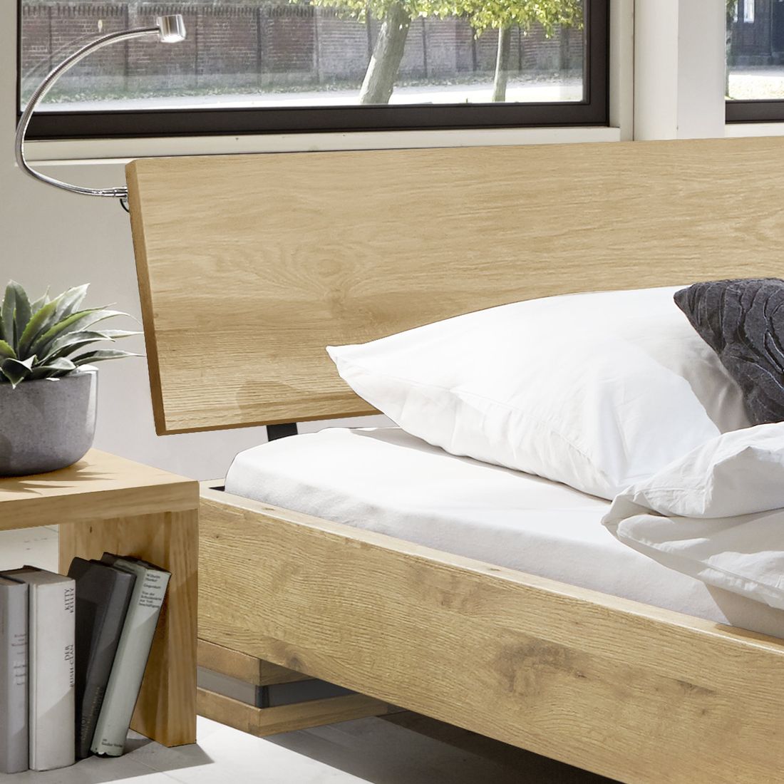 Bett Sillaro Wildeiche Massivholz