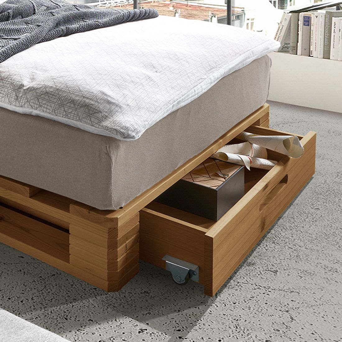 Palettenbett Nimba Kiefer Massivholz mit Schubkasten