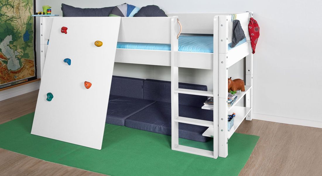 Mini-Hochbett Kids Town Buche teilmassiv mit Lattenrost und Kletterwand
