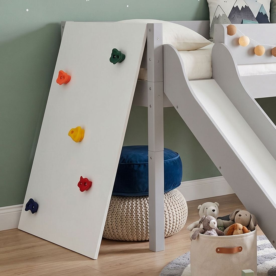Mini-Hochbett Kids Town Color Buche teilmassiv mit Lattenrost, Rutsche und Kletterwand