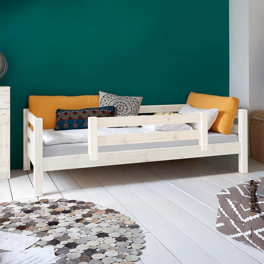 Bett Kids Paradise Kiefer Massivholz mit Lattenrost 90x200 cm
