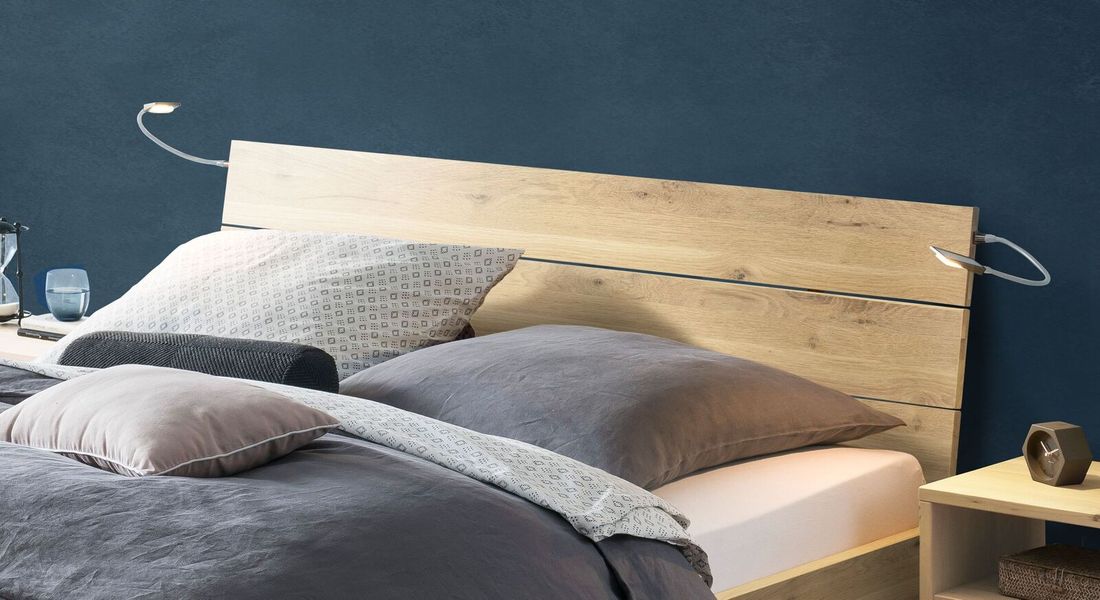 Bett Larus Komfort Wildeiche Massivholz mit Bettkasten