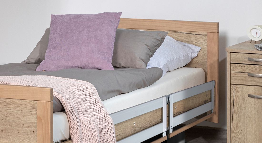 Komfortbett mit Pflegebett-Funktion Hiddensee Eiche Dekor mit Lattenrost
