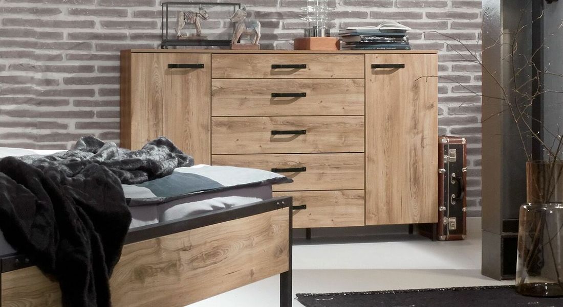 Kommode Mancos Eiche Dekor mit Schubladen