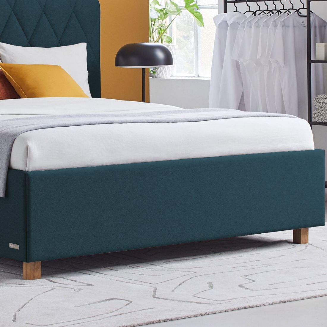 SCHLARAFFIA Polsterbett Marylin Komfort Microvelours/Webstoff mit Bettkasten und Lattenrost