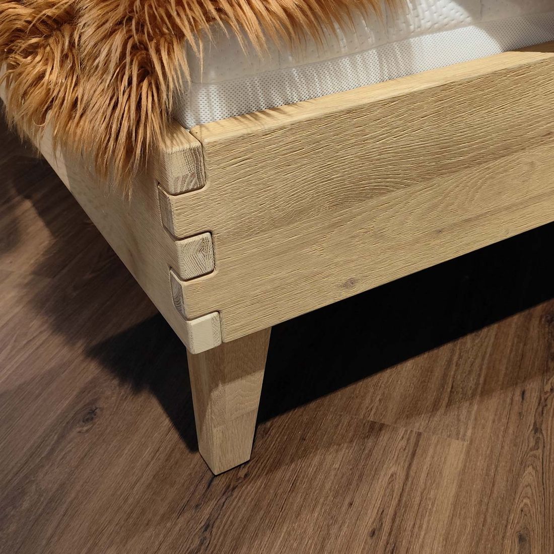 Bett Willard Komfort Wildeiche Massivholz