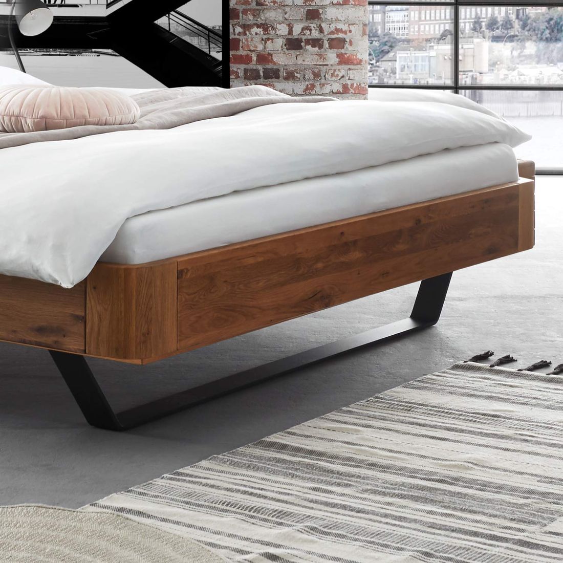 Bett Tepli Wildeiche Massivholz