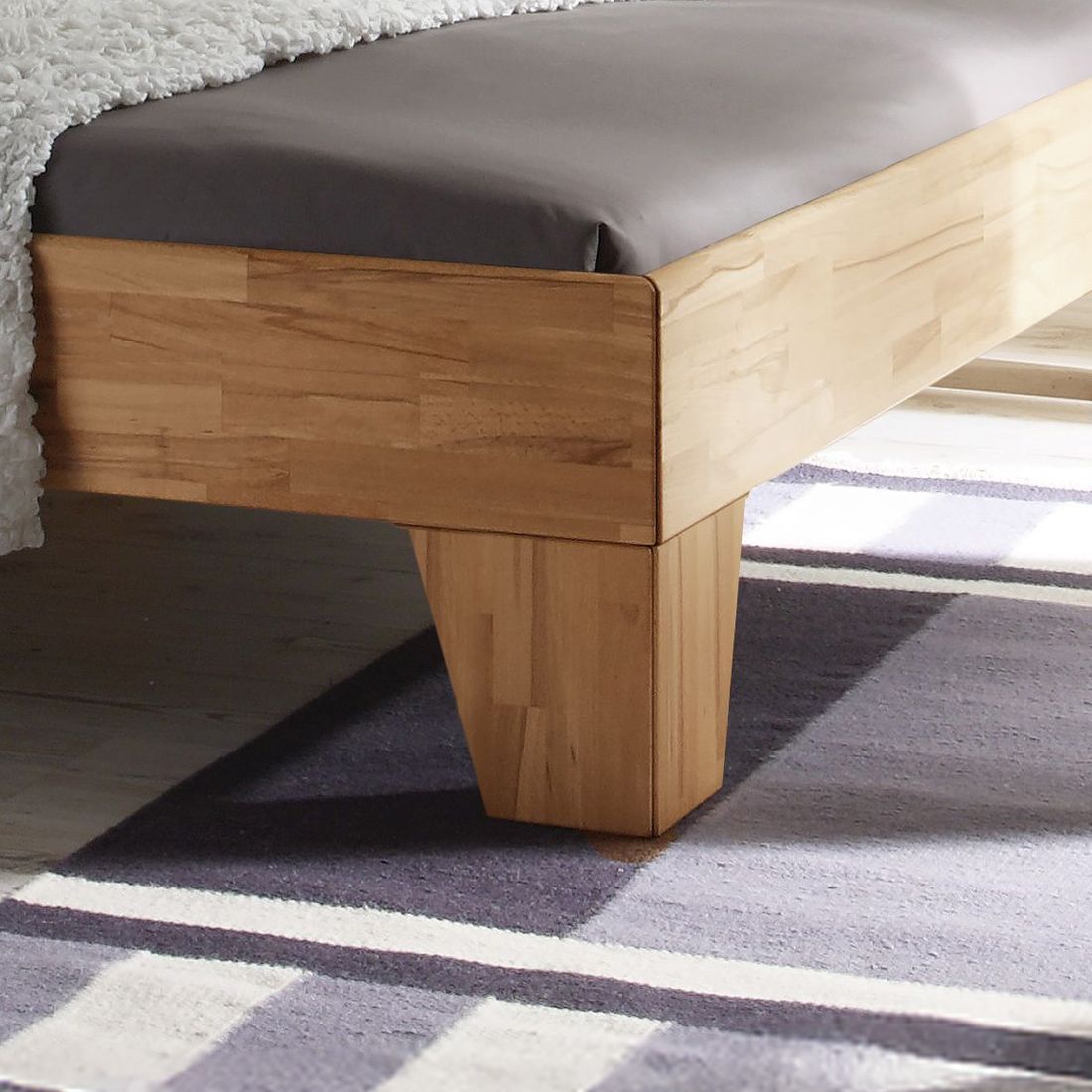 Bett Louvera Kernbuche Massivholz