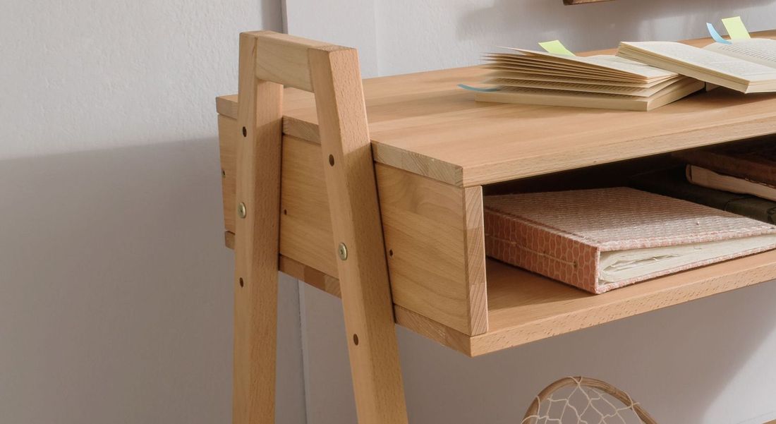 Retro-Schreibtisch Kids Fantasy Buche Massivholz höhenverstellbar