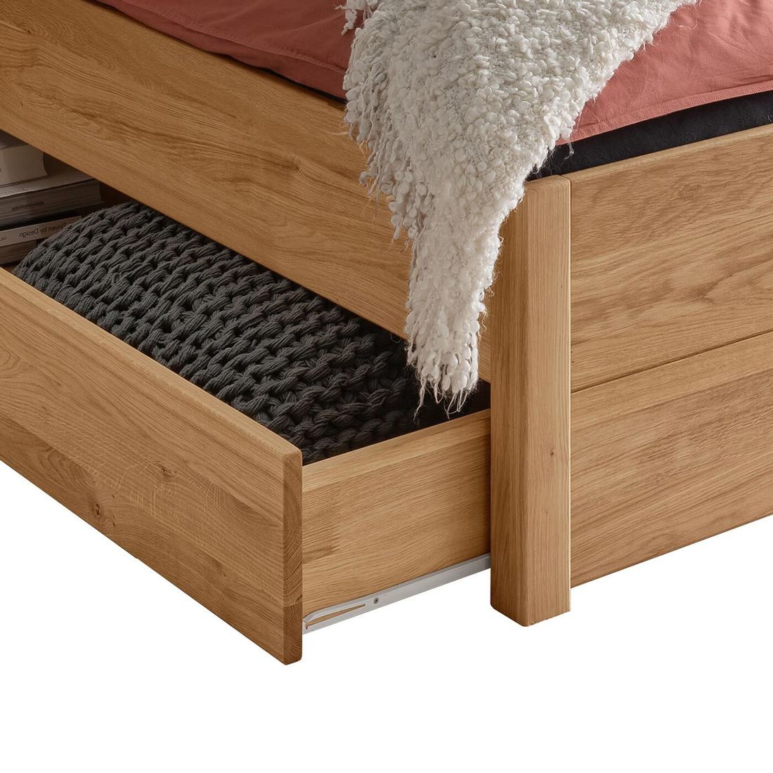 Bett Ortler Komfort Wildeiche Massivholz mit Schubkasten