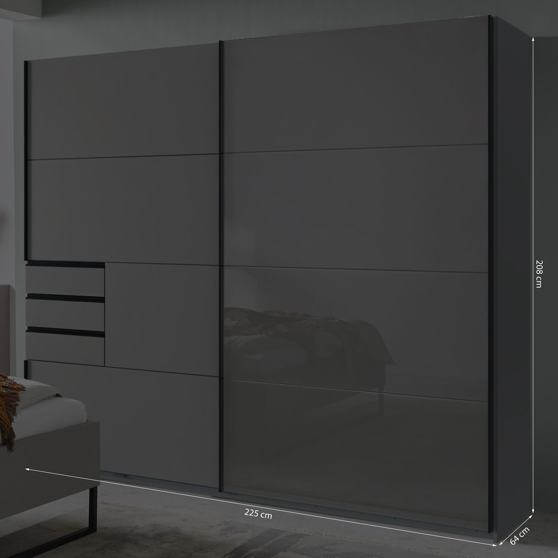 Schwebetürenschrank Leif mit Glasfront und Schubladen