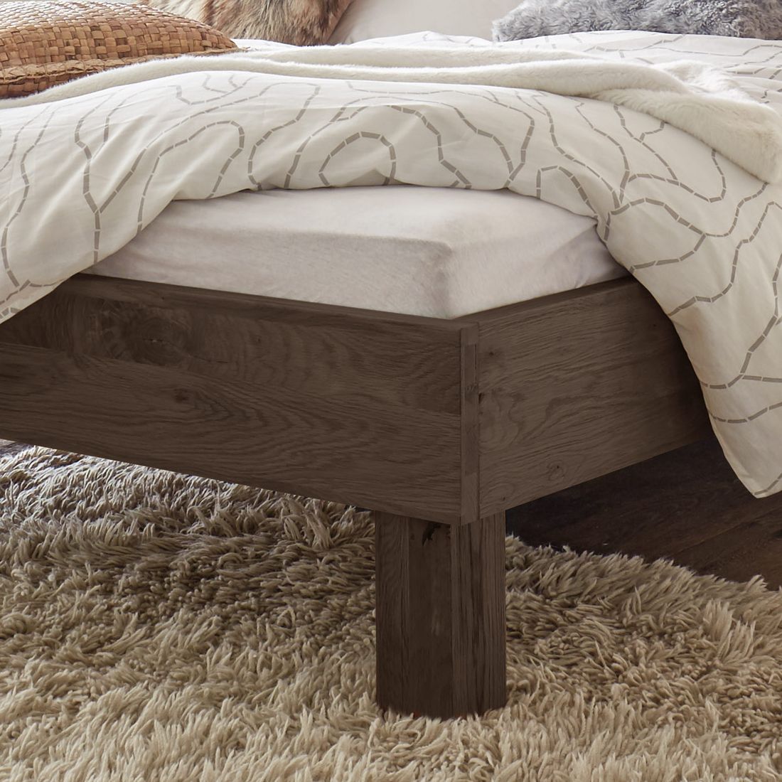 Bett Soria Wildeiche Massivholz