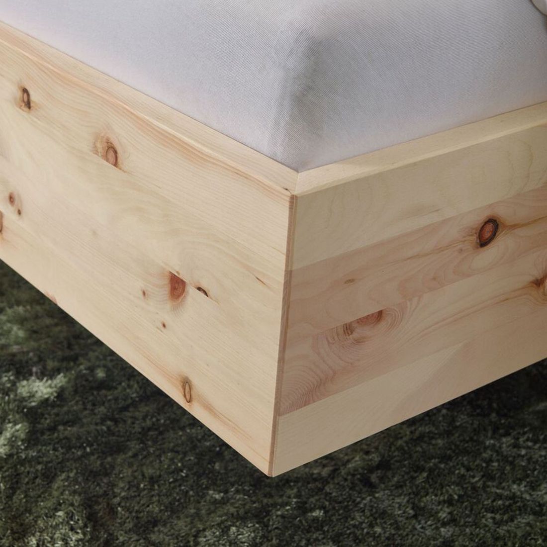 Bett Malika Zirbe Massivholz