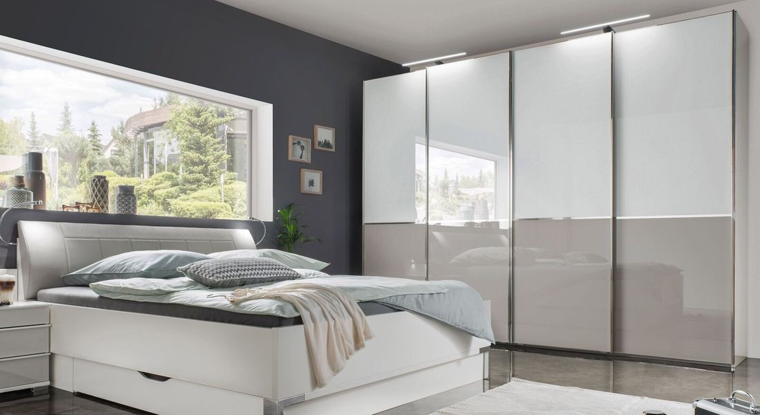 Schwebetüren-Kleiderschrank Shanvalley mit Glasfront
