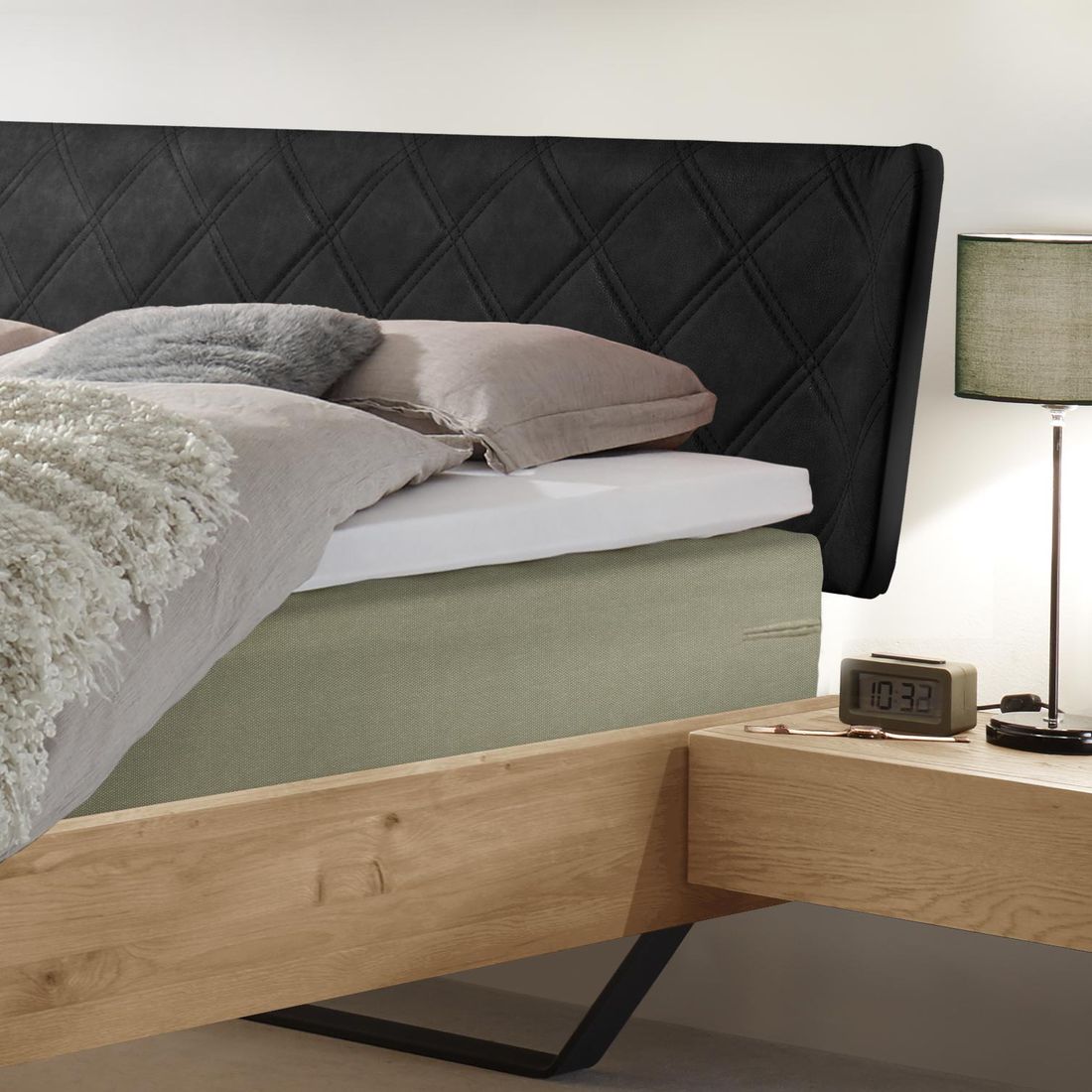 Boxspringbett Pareio Wildeiche Massivholz
