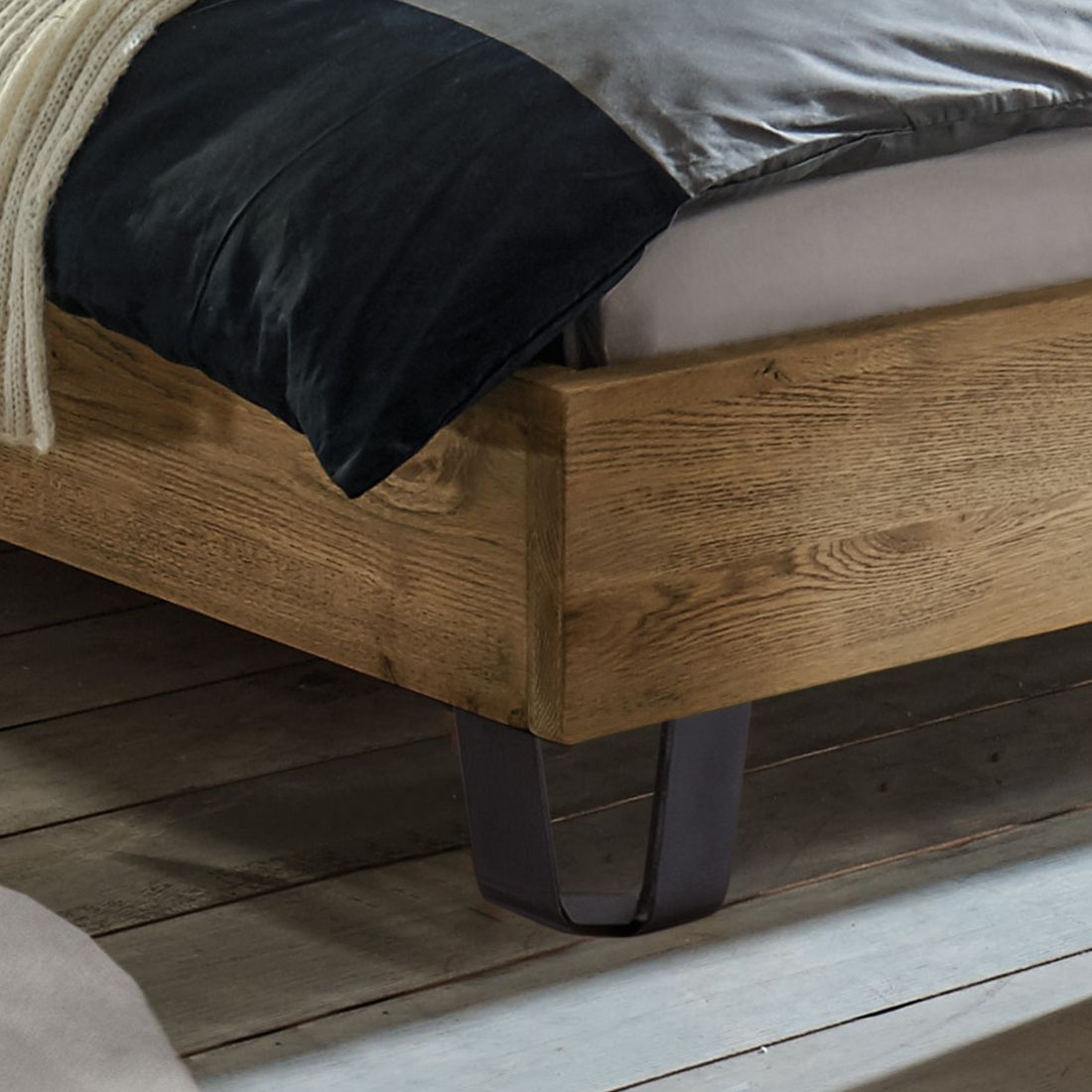 Bett Ormar Wildeiche Massivholz