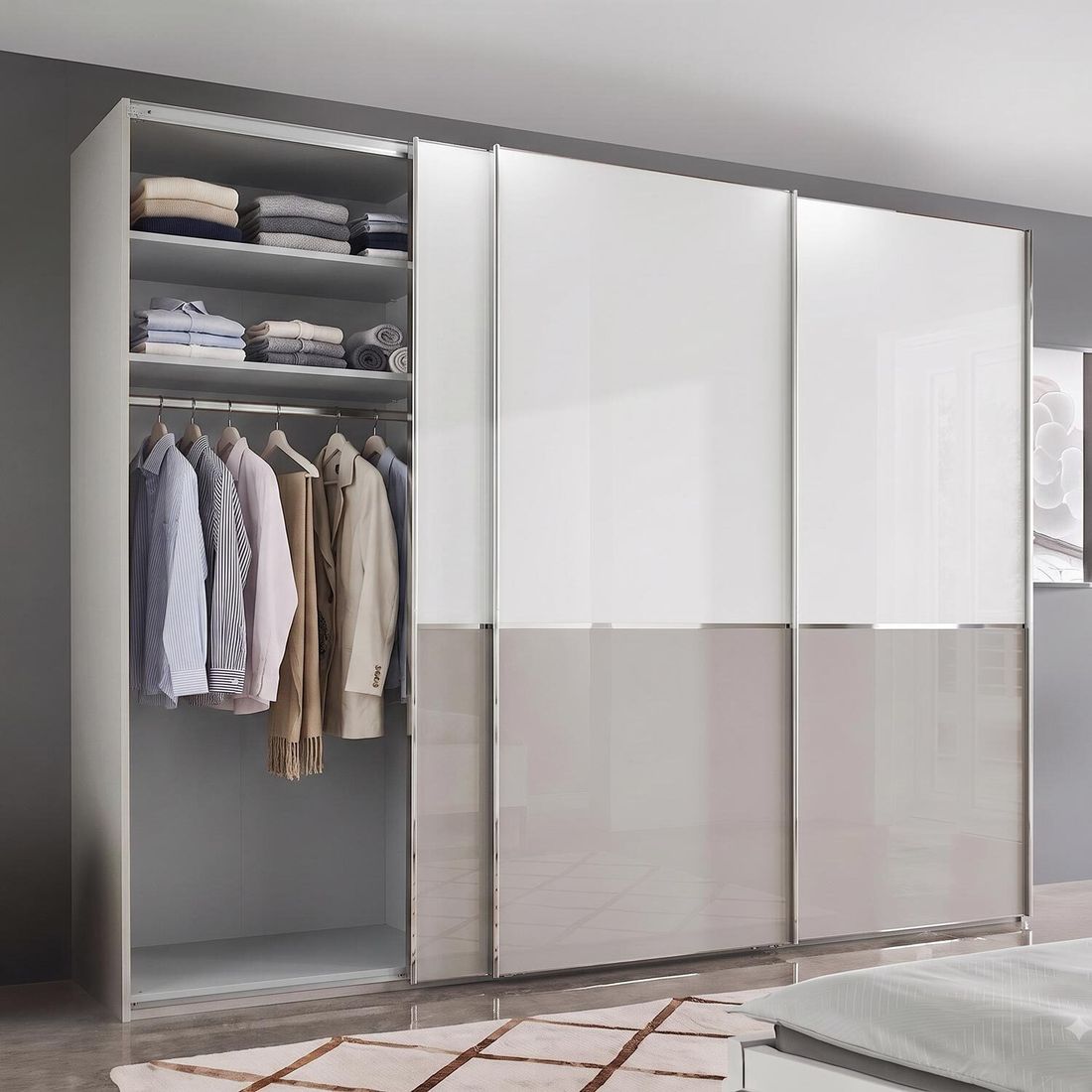 Schwebetüren-Kleiderschrank Shanvalley mit Glasfront