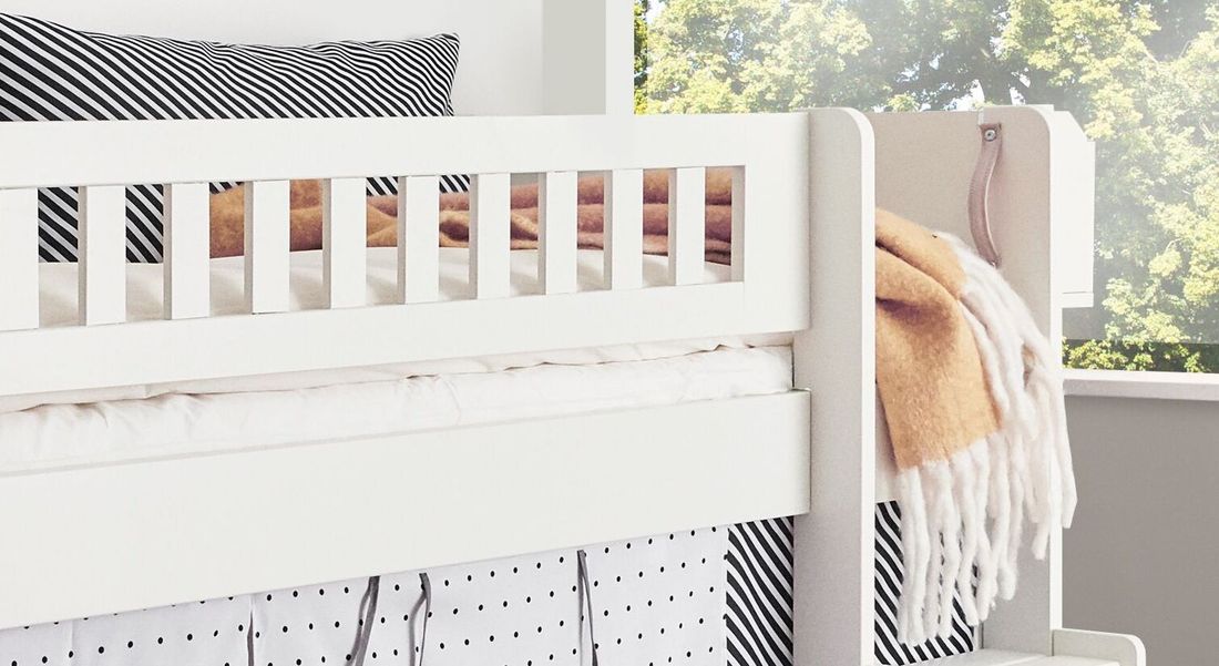 Mini-Hochbett Kids Town Design Buche teilmassiv mit Lattenrost