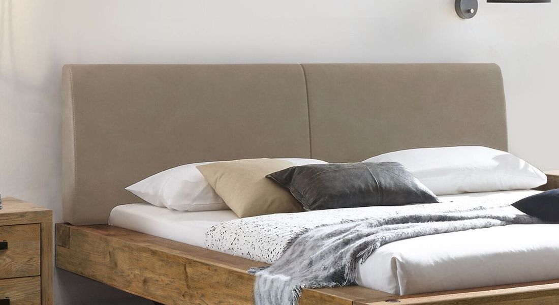 Balkenbett Okondo Wildeiche Vintage Massivholz