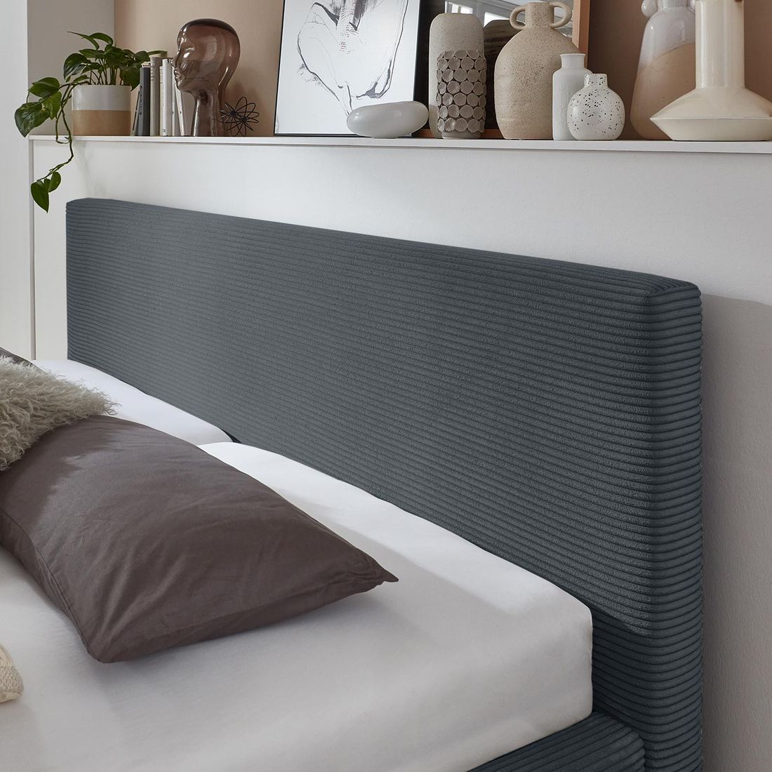 HOMELIV. Polsterbett Calypso Komfort Cord mit Bettkasten und Lattenrost