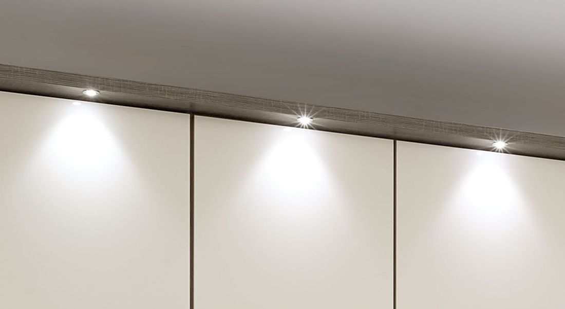 Falttüren-Kleiderschrank Tiko Eiche Dekor mit Glasfront und Schubladen