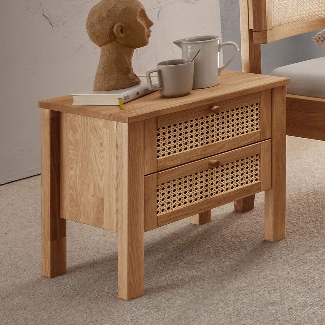 HOMELIV. Nachttisch Faye Eiche Massivholz H 45cm
