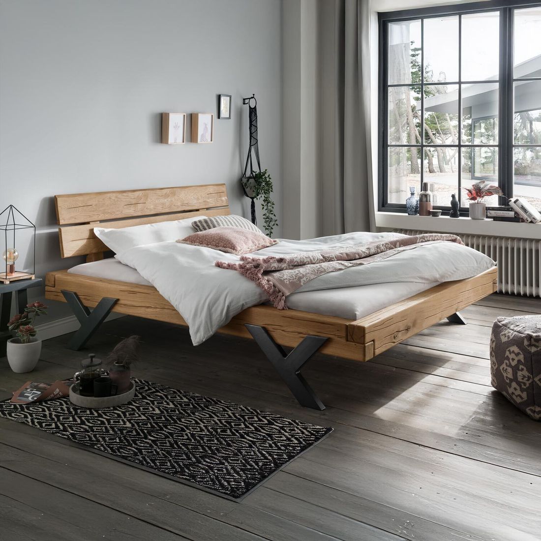 HOMELIV. Balkenbett Lizzano Komfort Wildeiche Massivholz