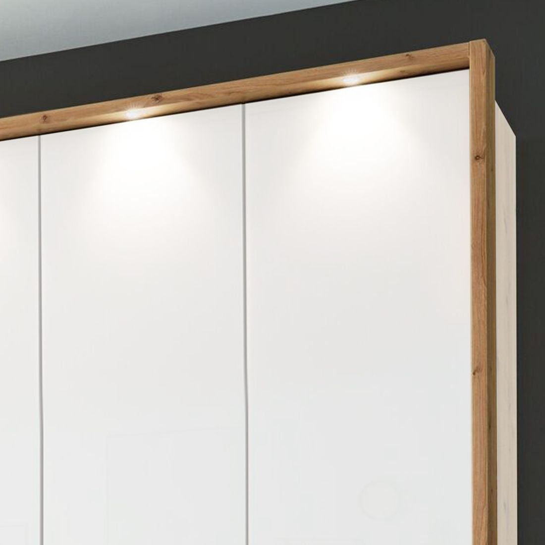Interliving Drehtüren-Kleiderschrank 1205 Eiche Dekor mit Glasfront und Schubladen