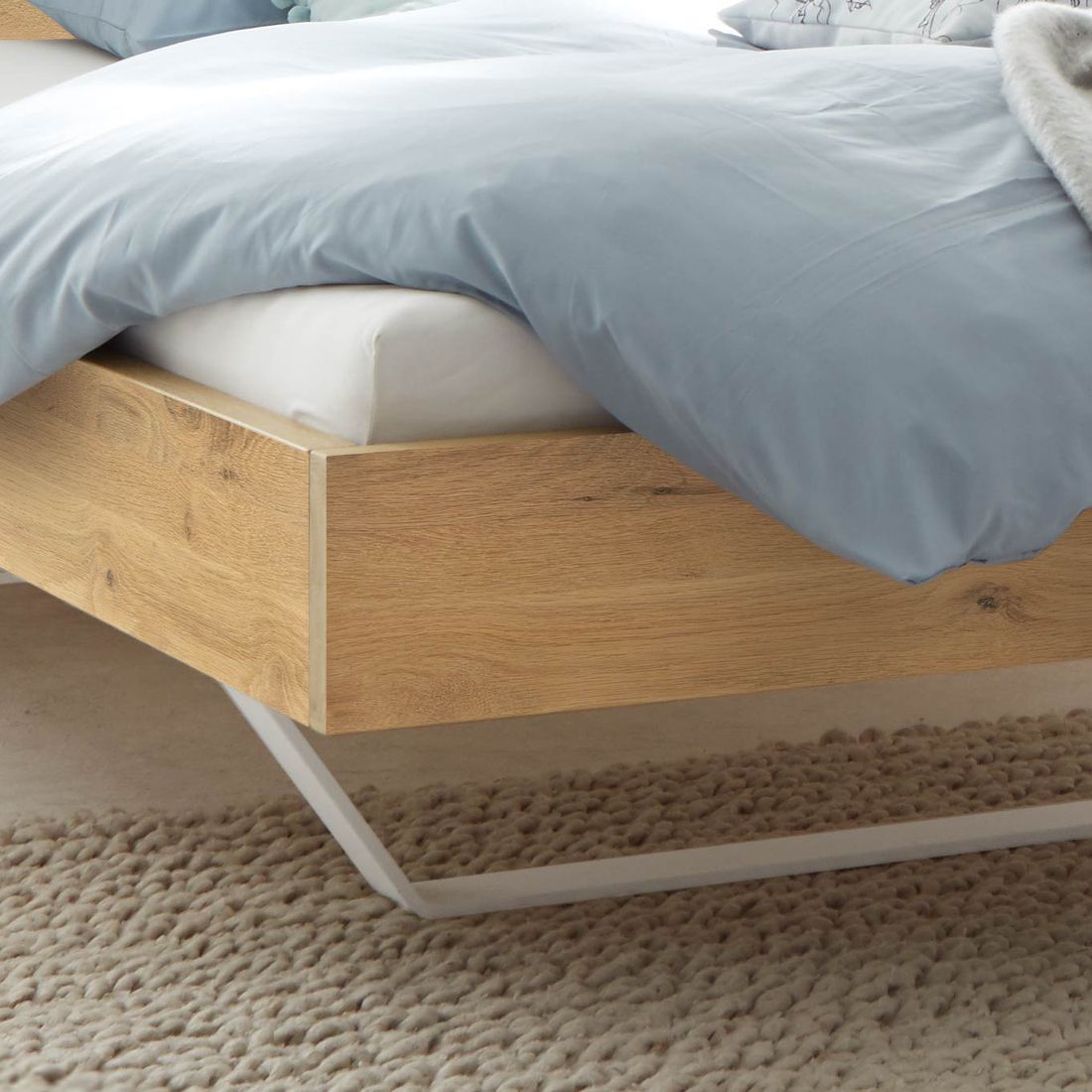 Bett Lunari Wildeiche Massivholz