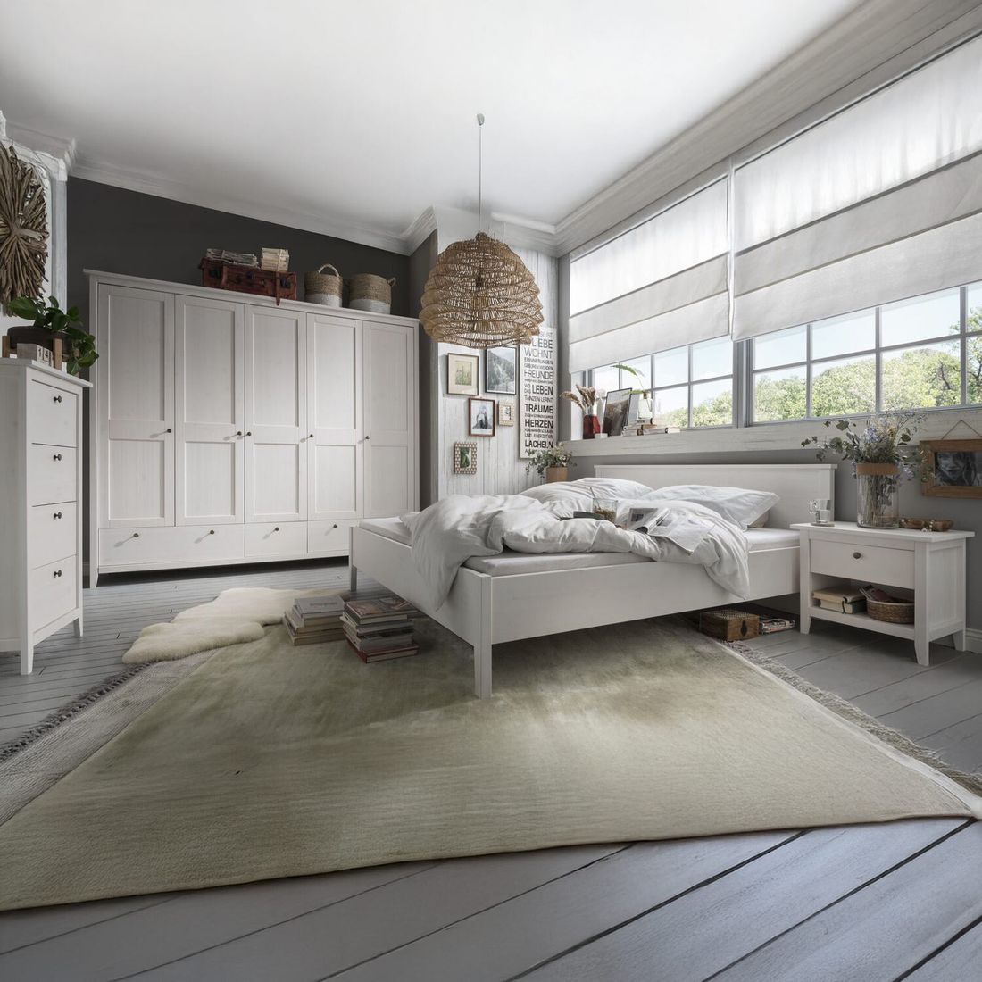 HOMELIV. Nachttisch Wanja Kiefer Massivholz H 51cm