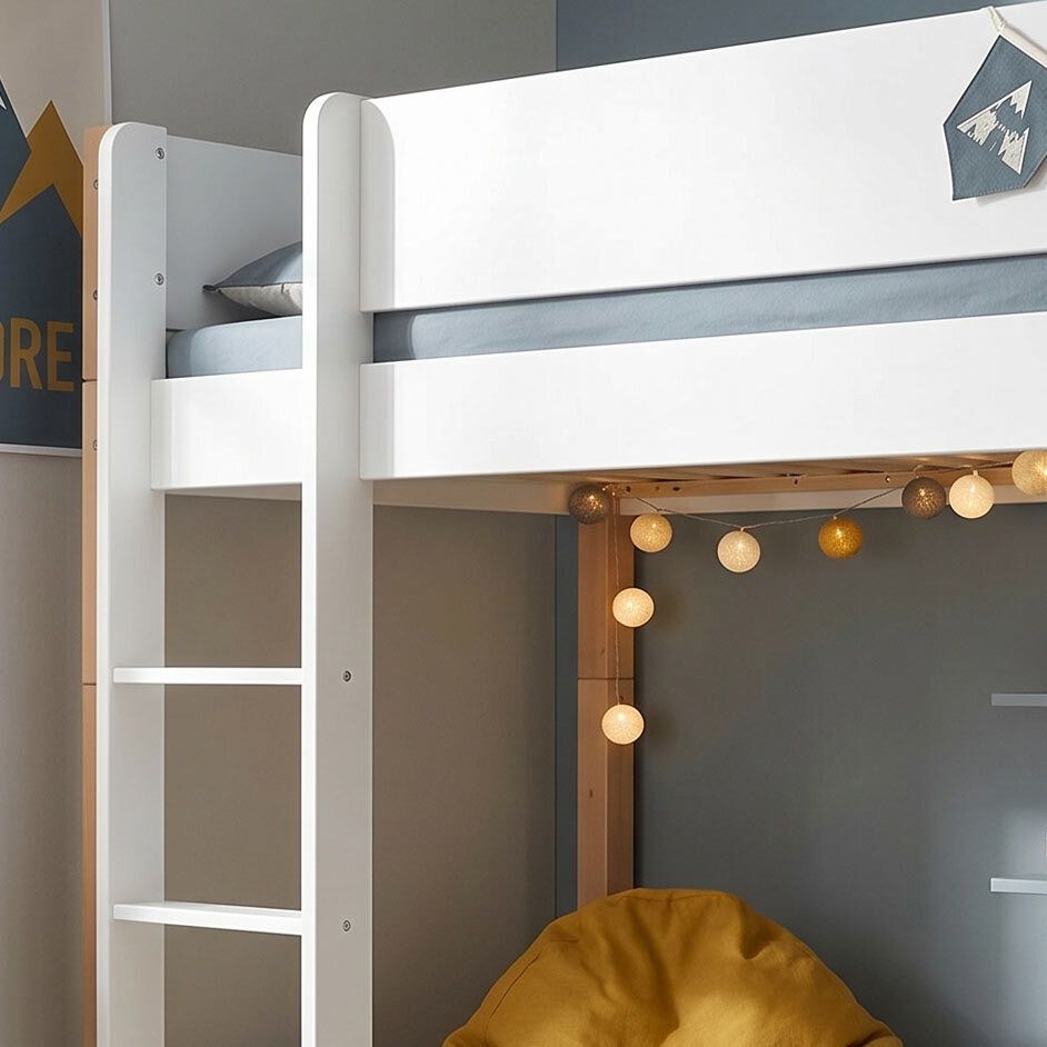 Midi-Hochbett Kids Town Buche teilmassiv mit Lattenrost