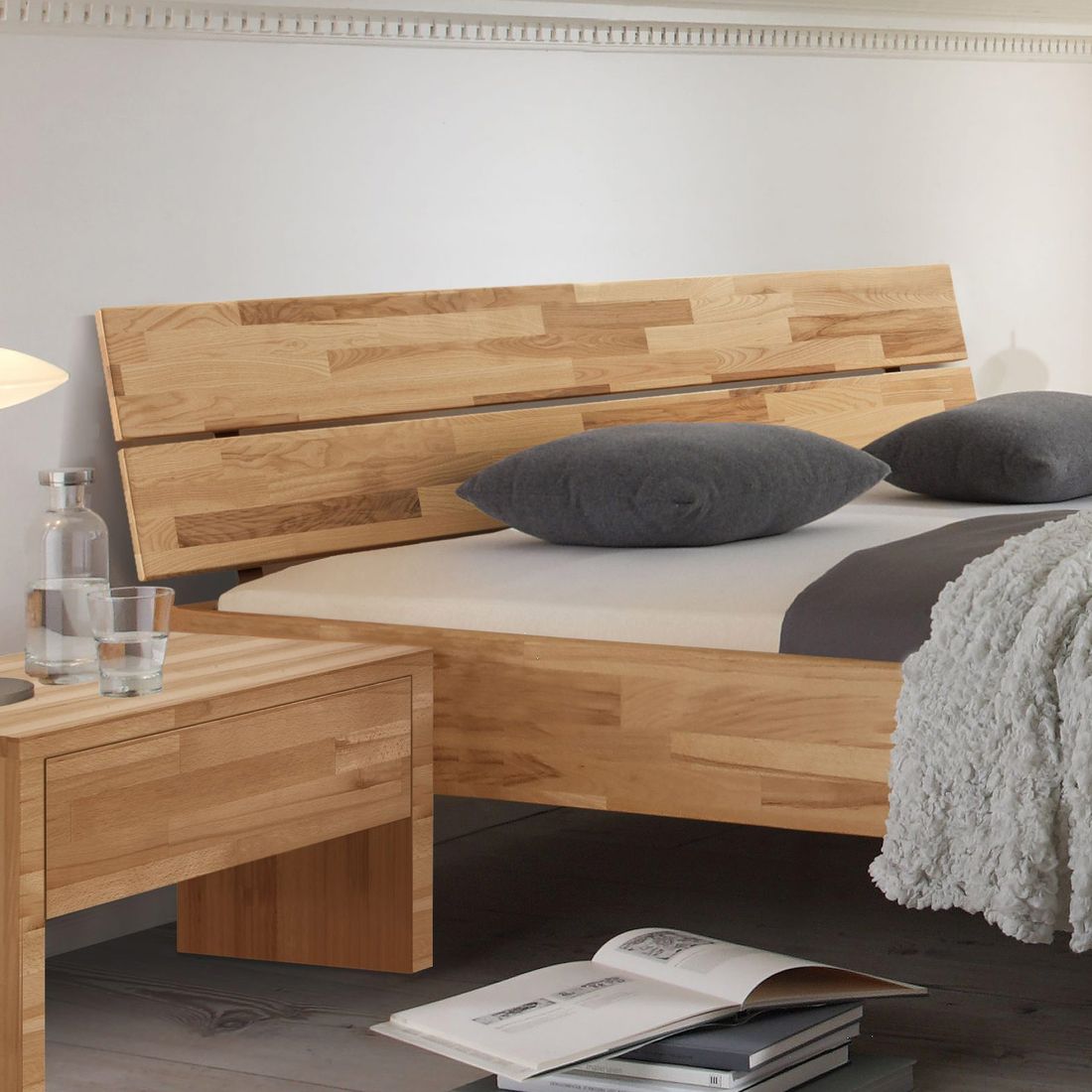 Bett Louvera Kernbuche Massivholz