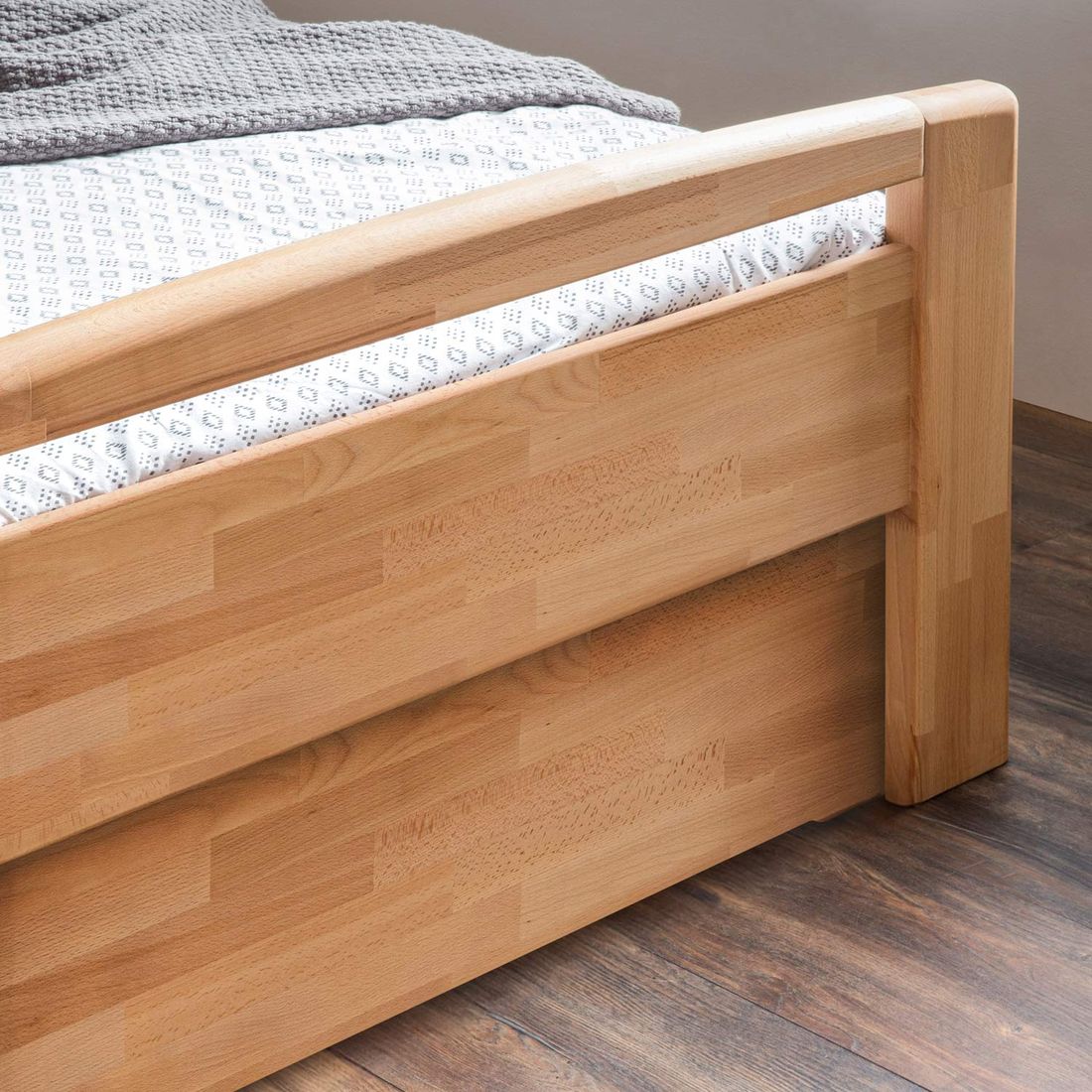 Seniorenbett Luise Komfort Kernbuche Massivholz mit Schubkasten