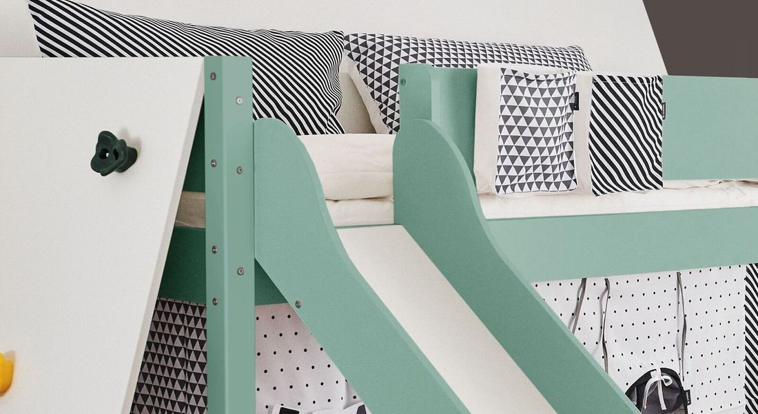 Mini-Hochbett Kids Town Color Buche teilmassiv mit Lattenrost, Rutsche und Kletterwand