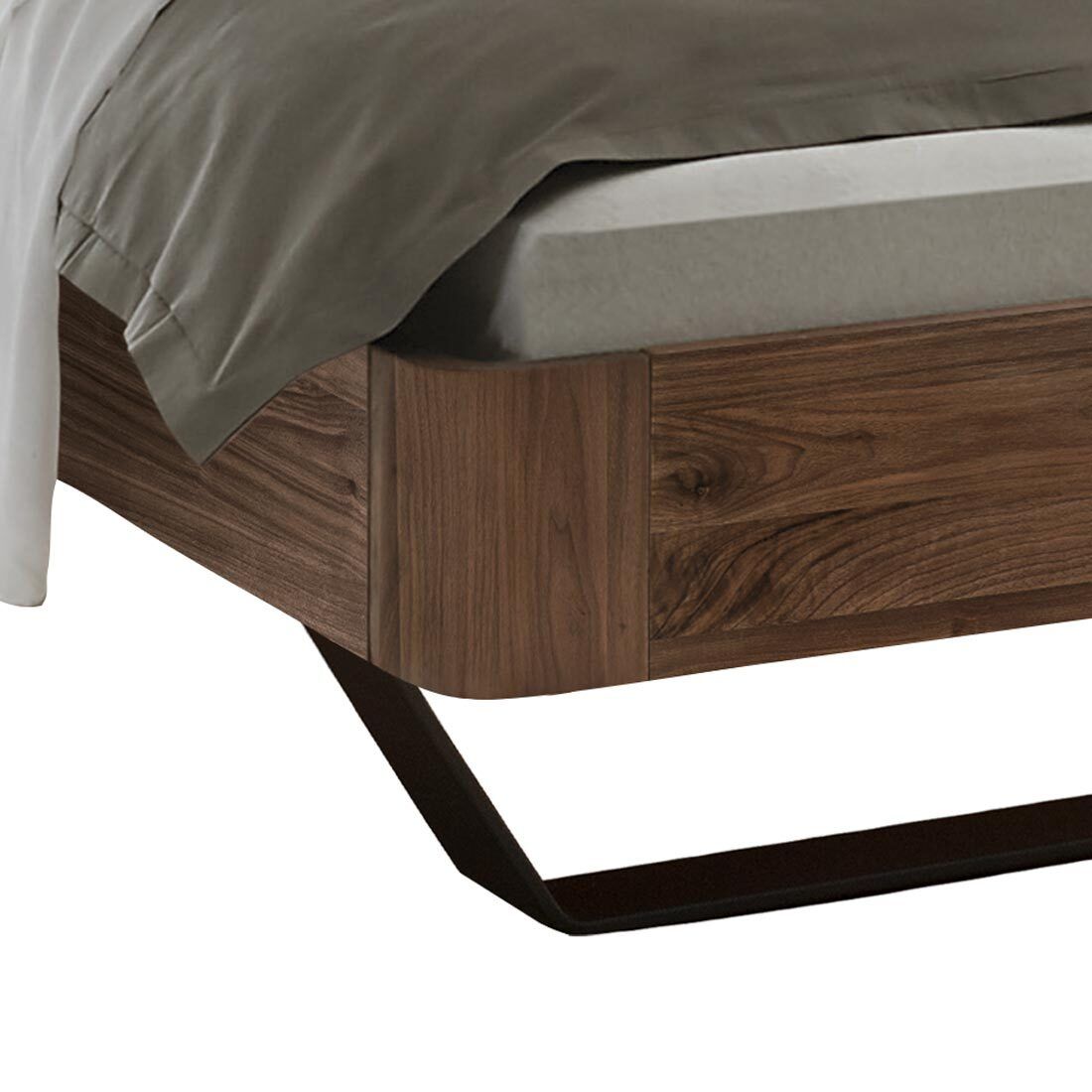 Bett Malea Nussbaum Massivholz