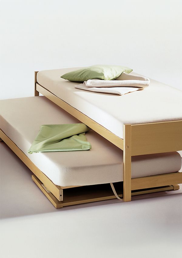 Ausziehbett On Top kann platzsparend eingeklappt werden Ausziehbett On Top kann platzsparend eingeklappt werden