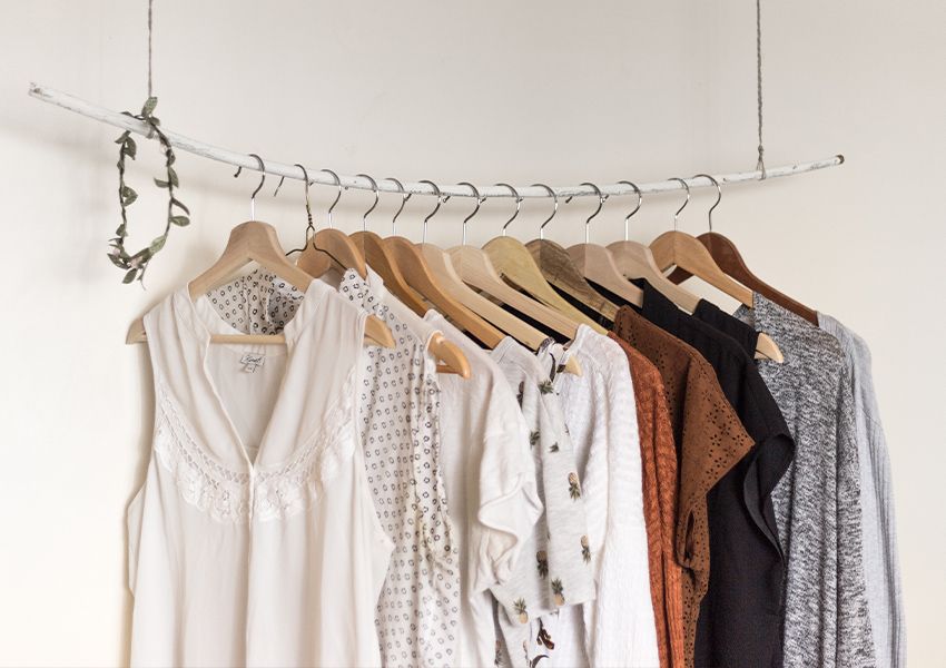 Kleiderstange als Garderobe im Skandinavischen Stil Kleiderstange als Garderobe im Skandinavischen Stil