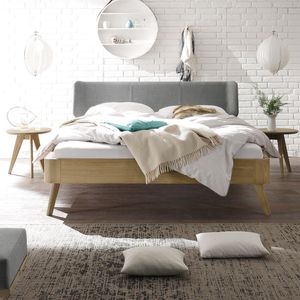 Bett Rakaia Eiche Massivholz