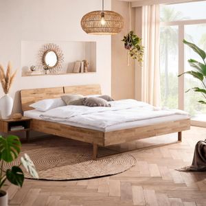 HOMELIV. Bett Tilo Komfort Wildeiche Massivholz