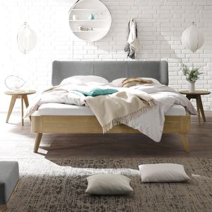 Bett Rakaia Eiche Massivholz