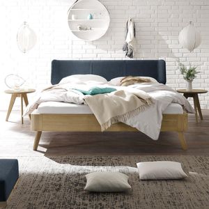 Bett Rakaia Eiche Massivholz